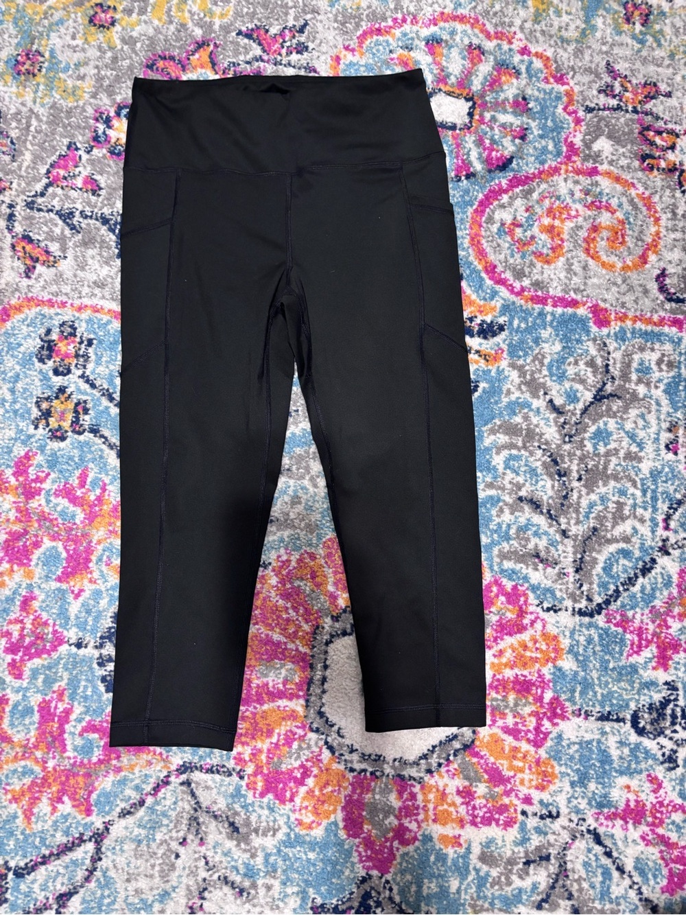 Yogalicious Black Kids Athletic Capri Leggings